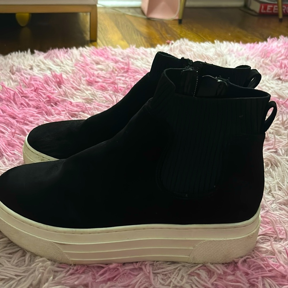 Steve Madden platform booties
